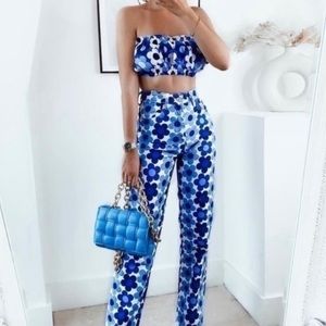 Zara blue flower pants size 0 / 25